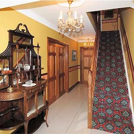 Kilbrack House Hotell 3*